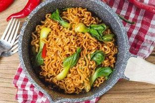 奇葩国产方便面视频,揭秘国产方便面背后的奇葩故事